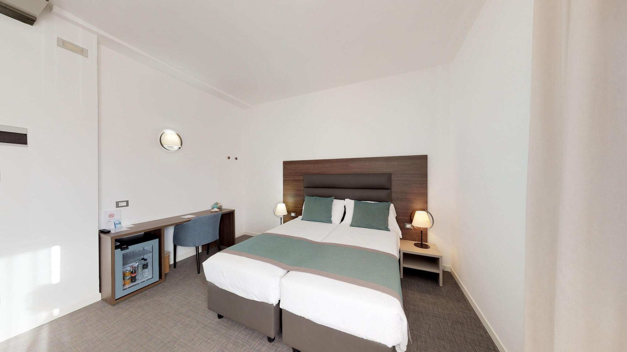 לידו די ג'סולו Hotel Villa Sorriso מראה חיצוני תמונה